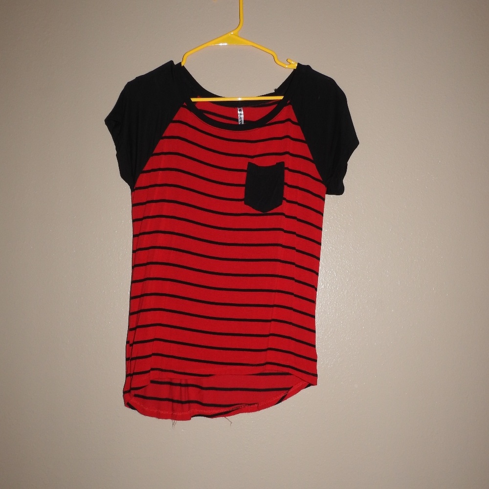 pocket tee